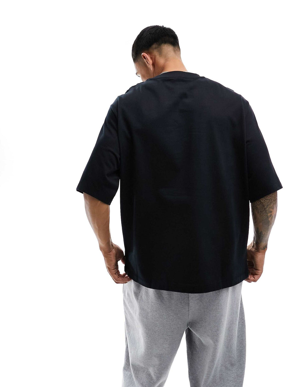 Oversized unisex black Tshirt